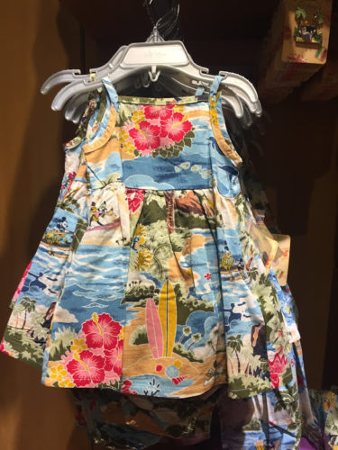 ハワイ ディズニーストアのグッズ ドレスを調査 ハワイ限定品は 出不精マメの子連れ旅行ブログ